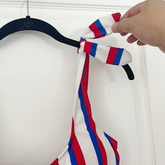 No Boundaries Patriotic One Piece Stripes Adjustable Strap High Leg Swimsuit - Picture 5 of 10